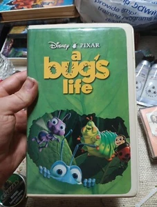 VINTAGE Bugs Life ORIGINAL VERSION VHS, Walt Disney Preowned Condition - Picture 1 of 7