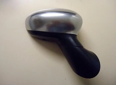 III(E3)011024 RETROVISORE SPECCHIETTO DX FIAT 500 (312) III(E3)021047 - Immagine 1 di 4