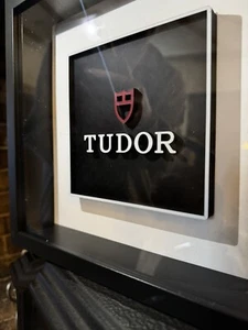 Iconic Tudor Watch Logo | Badge | 3D printed | 25cm X 25cm - Picture 1 of 4