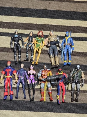 LOT 11 Hasbro Marvel Legends X-Men 1:12 6" Action Figures Lot - Image 1 of 2
