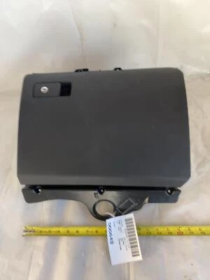 Guantera delantera Volkswagen Passat 2006-2010 compartimento de almacenamiento lado del pasajero Foto 1 de 4