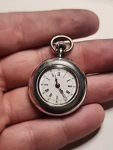 Orologio da tasca Remontoir cilindro argento 800 10 rubini funziona donna 32mm antico - Foto 1 di 17