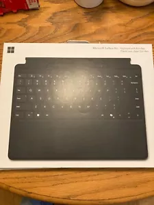 Microsoft Surface Pro Signature Keyboard with Surface Slim Pen 2 - BLACK - Picture 1 of 1