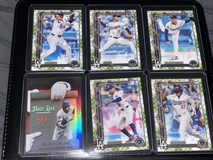 Plaid verde Topps Holiday 2025 (6) Ohtani, Sasaki, Betts, Hernandez & Yomamoto - Foto 1 di 7