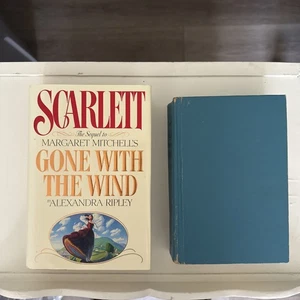 Set mit 2 Büchern Vom Winde verweht und Scarlett: Die Fortsetzung Vom Winde verweht - Bild 1 von 17