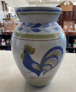 Jardinera/jarrón Henriot Quimper Le Coq Prestigieux gallo 7 1/2" Francia - Imagen 1 de 3