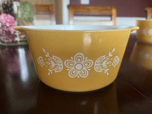 Vintage Pyrex Butterfly Gold 473-B 1 Quart Casserole Dish Flowers 1972 - NO LID - Picture 1 of 11