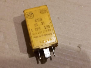 BMW E32 E34 RELAISEINHEIT 1378525 / 61.31-1378525 - Bild 1 von 4