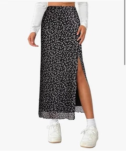 Women's Mid-Rise Maxi Skirt - Black With White Flowers Slit Sz Small T8 - Picture 1 of 3