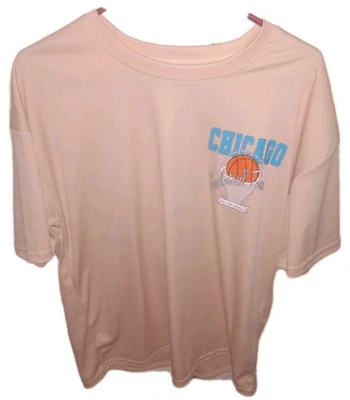 Chicago Basketball Team International Series Unlimited Beige 女式 S 恤  — 第 1/2 张图片