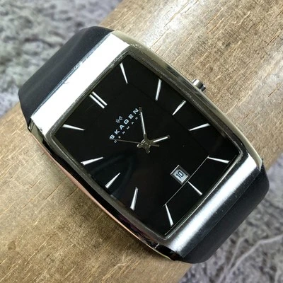 Skagen Denmark Men 690LSLB Dress Black Leather Quartz Analog 30mm Watch 7 1/2" - Image 1 of 4