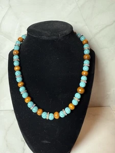 handgefertigte braune und türkisfarbene Perlenkette - Bild 1 von 4