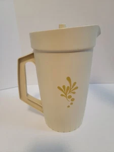 Brocca vintage Tupperware Harvest Gold 2 quarti 800-7 coperchio pulsante mandorla  - Foto 1 di 7