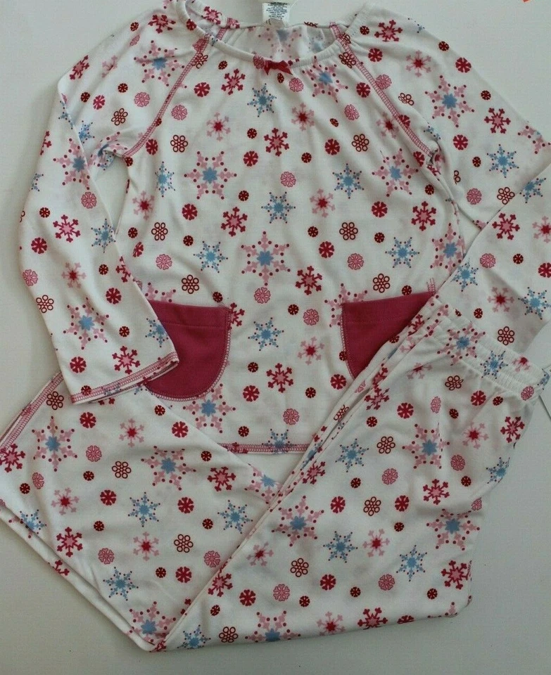 Baby Gap Girls Pajama Set Long Sleeved Top & Bottom Snowflakes Size 4 NWT - Image 1 of 1