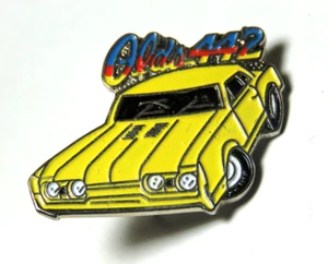 Oldsmobile 442 Pin _ Vintage Olds 442 Automobile Pin - Picture 1 of 2