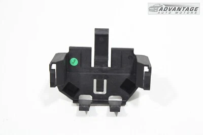 2017 - 2019 年 BUICK LACROSSE 头灯控制模块安装支架 原始设备制造商 — 第 1/4 张图片