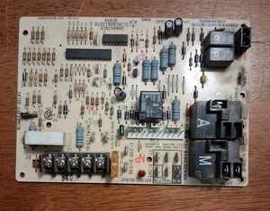 Carrier Bryant Furnace Circuit Control Board HK42FZ013 CEPL130438-01 - Picture 1 of 3