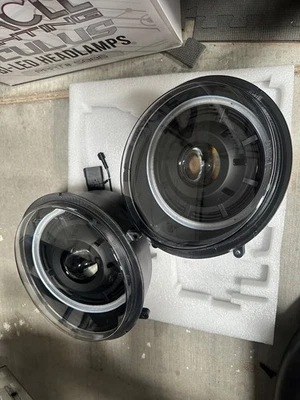 Faros proyectores Oracle Lighting Oculus Bi-LED blancos para Ford Bronco 21-24 Foto 1 de 3