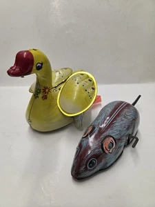 Lot of 2 Vintage Tin Metal Wind Up Toys - Duck & Mouse - China & Japan - Picture 1 of 13
