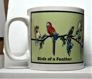 Vintage Bird Mug, Cup, Parakeets, Cockatoos, Macau, Parrot, +++ Milwaukee Zoo - Picture 1 of 5