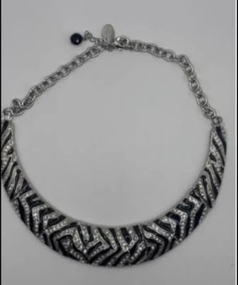 Collar Cielo Casa Blanca Mercado Negro Plata Esmalte y Cebra Circonita Foto 1 de 4