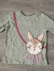 NEXT Mädchen Langarmshirt m. kleiner Hasen-Tasche,Gr.122/6-7 J.,Grün m. Blümchen - Bild 1 von 9