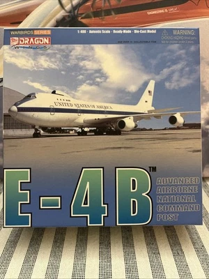 1:400 Dragon Wings Warbirds Series Estados Unidos de América E-4B Foto 1 de 4