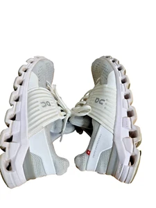 On Cloudswift Damen 8,5 GEBRAUCHT Schuhe Sneaker Turnschuhe Glacier White/GRAU - Bild 1 von 16