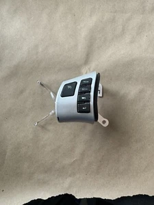 OEM Steering Wheel Cruise Control Switch 06-12 Aura HHR Malibu Sky 15942445 - Picture 1 of 6