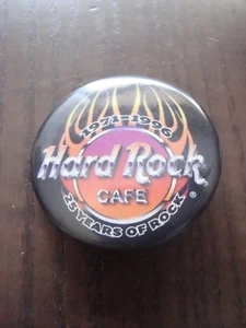 25 Years of Rock 1971-1996 Hard Rock Cafe Metal Pinback - Picture 1 of 3