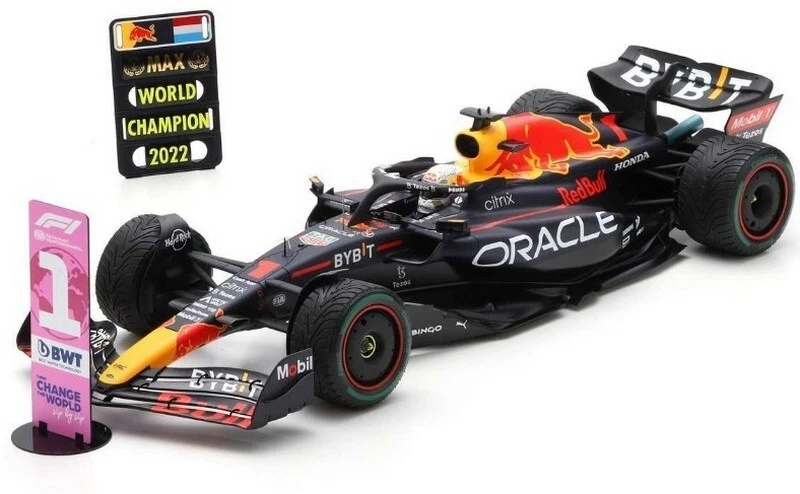 Red Bull Winner GP Japan 2022 Max Verstappen  World Champion w 1:12 SPARK 12S034 - Immagine 1 di 1