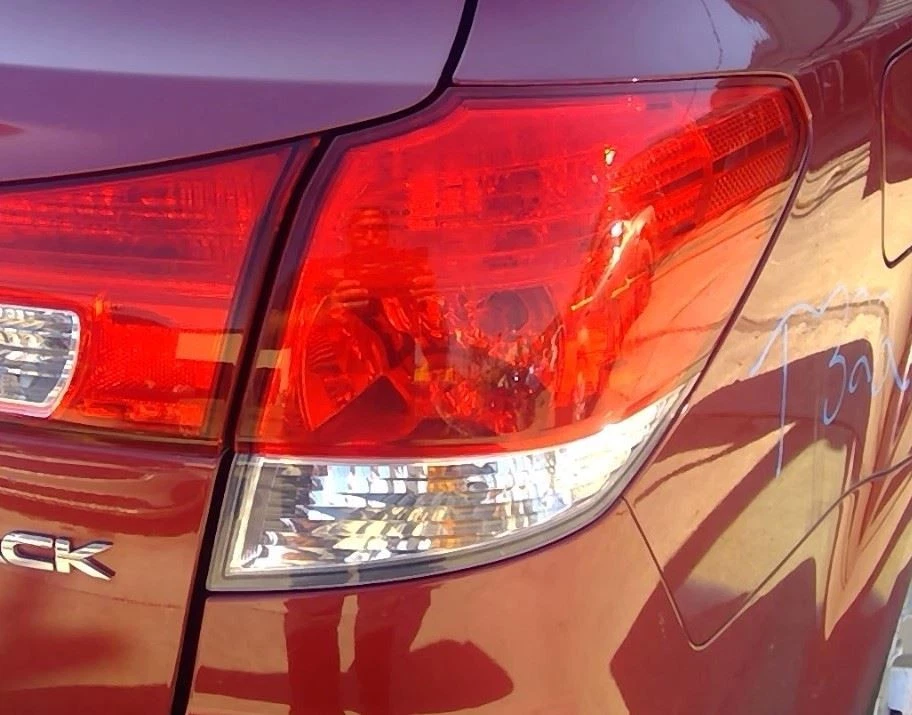 10 11 12 2013 14 Subaru Legacy pasajero luz trasera derecha lámpara | cuarto montado Foto 1 de 4