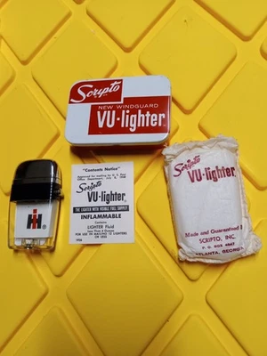 RARO NUEVO SCRIPTO VU-LIGHTER COSECHADORA INTERNACIONAL EN HOJALATA Y PAPELEO Foto 1 de 4