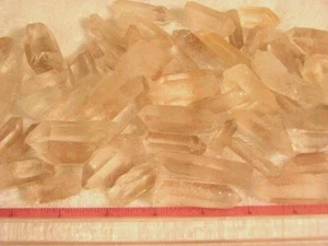 Rosa Lemurischer Samenquarz Kristall ganz natürlich 1/4 Pfund Posten 5-15 Kristalle - Bild 1 von 6