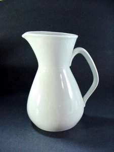 LOT #1: RöRSTRAND KERAMIK, SCHWEDEN: GROSSER WEISSER MILCH- ODER WASSERAUSGIESSKRUG - Bild 1 von 5