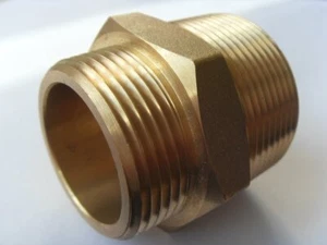 Muffen Nippel AG 1.1/2" auf 1.1/4" AG einseitig flachdichtend - Picture 1 of 2