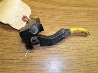 06 Palanca de bloqueo diferencial Kawasaki Brute Force 750 KVF750 Foto 1 de 2