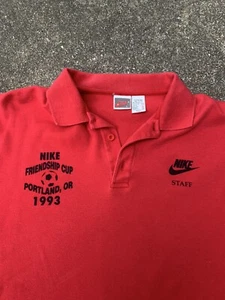 Polo Nike Staff Friendship Cup rossa anni 90 Portland Large 1993 vintage - Foto 1 di 5
