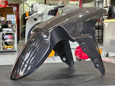 Used Triumph Speed Triple S/R 2015-2020 Carbon Fiber Front Fender A97084116 - Image 1 of 4