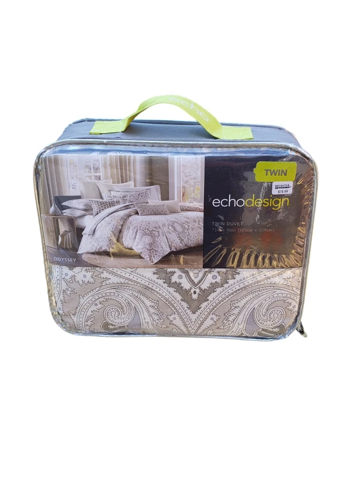 Echo Design 双被套 Odyssey 全新 包装 72 英寸 90 英寸 100% 棉 80 美元 — 第 1/4 张图片
