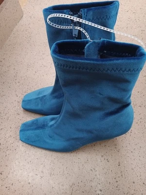 Botas de tornozelo Steve Madden Vinka tamanho 6M veludo azul biqueira quadrada fecho com zíper - Imagem 1 de 4