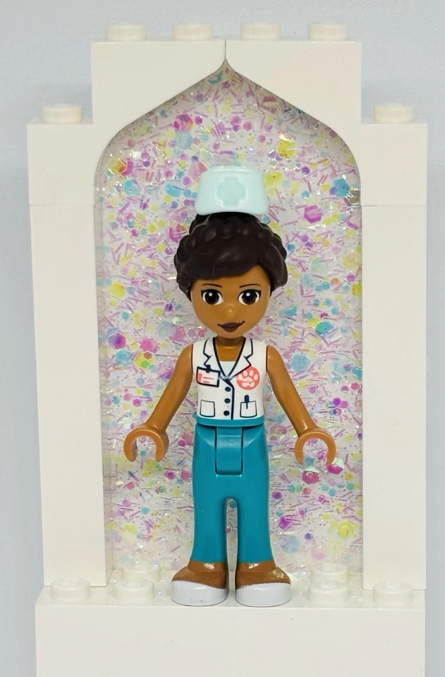 LEGO Friends Minifigura Donna Frnd437 del Set #41446-Hearlake City Vet Clinic Foto 1 de 1