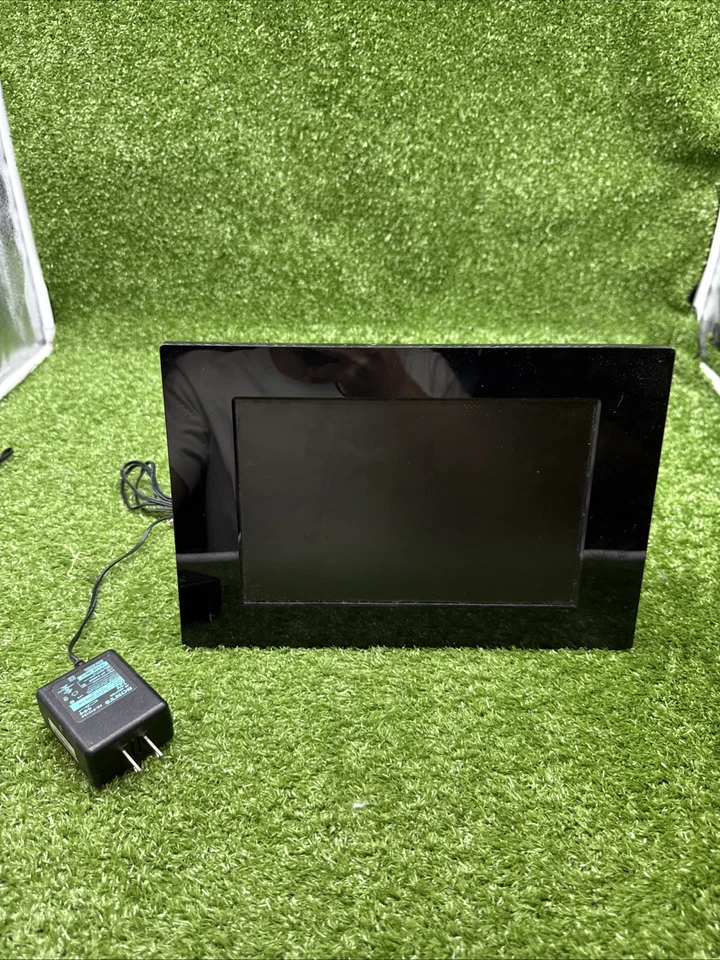 Sony DPF-D1010 10.2" Digital Picture Frame.    W - Image 1 of 4
