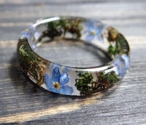 Anillo de compromiso Forget Me Not Promise azul resina terrario apilable musgo - Imagen 1 de 9