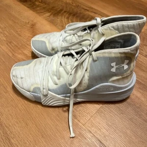Zapatos de baloncesto medios para hombre talla 7 Under Armour Spawn atléticos micro blancos gris - Imagen 1 de 9
