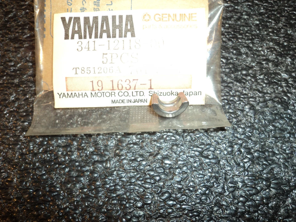 Tuerca Rueda Trasera Piñón Original Yamaha Dt 80 90179-10475 - Imagen 1 de 1