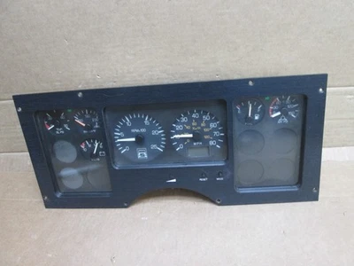 96 1996 Volvo WG64T Velocímetro Instrumento Cluster Speedo OEM Milhas Desconhecidas - Imagem 1 de 4