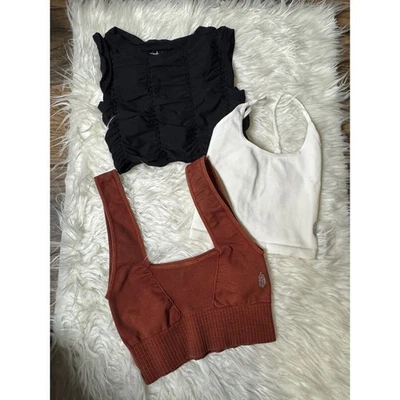 Free People Conjunto de 3 tanques acanalados sin costuras negro blanco óxido XS S Foto 1 de 4