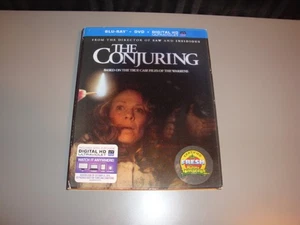 The Conjuring Blu Ray DVD Movie No Digital Copy Lenticular Slipcover Horror - Picture 1 of 8