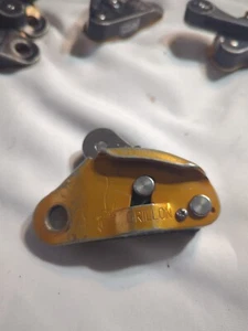 PETZL Grillhaken verstellbar Arbeitspositionierung Schlüsselband Klasse B gebraucht - Bild 1 von 12